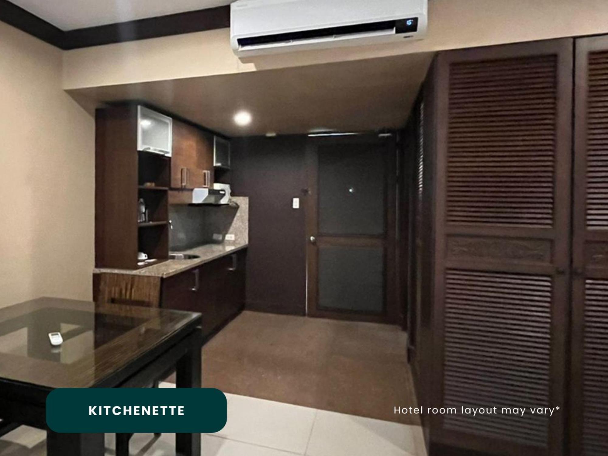 Coralpoint Gardens Suites & Residences Lapu-Lapu City Exterior photo